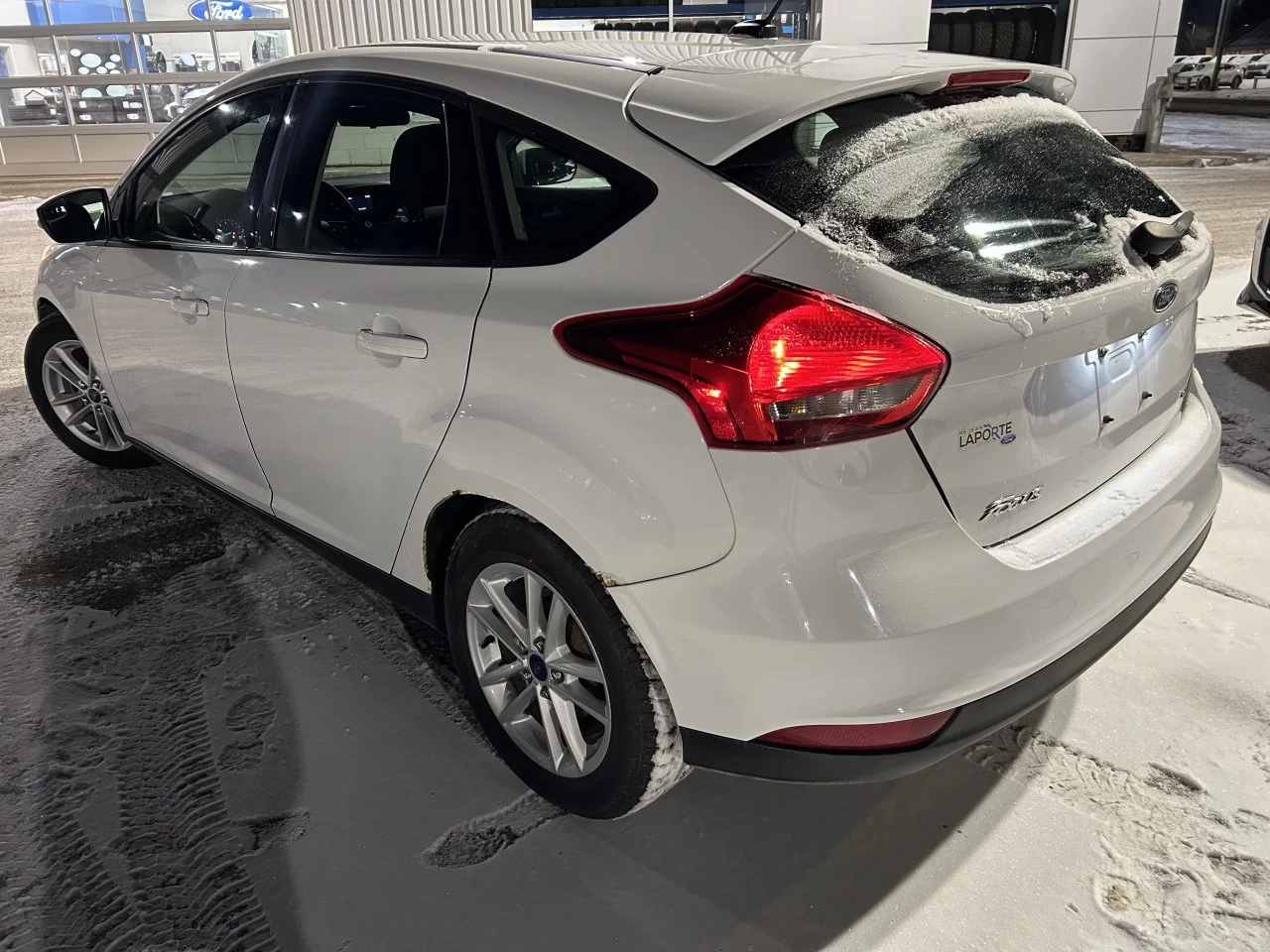 2017 Ford Focus SE Main Image