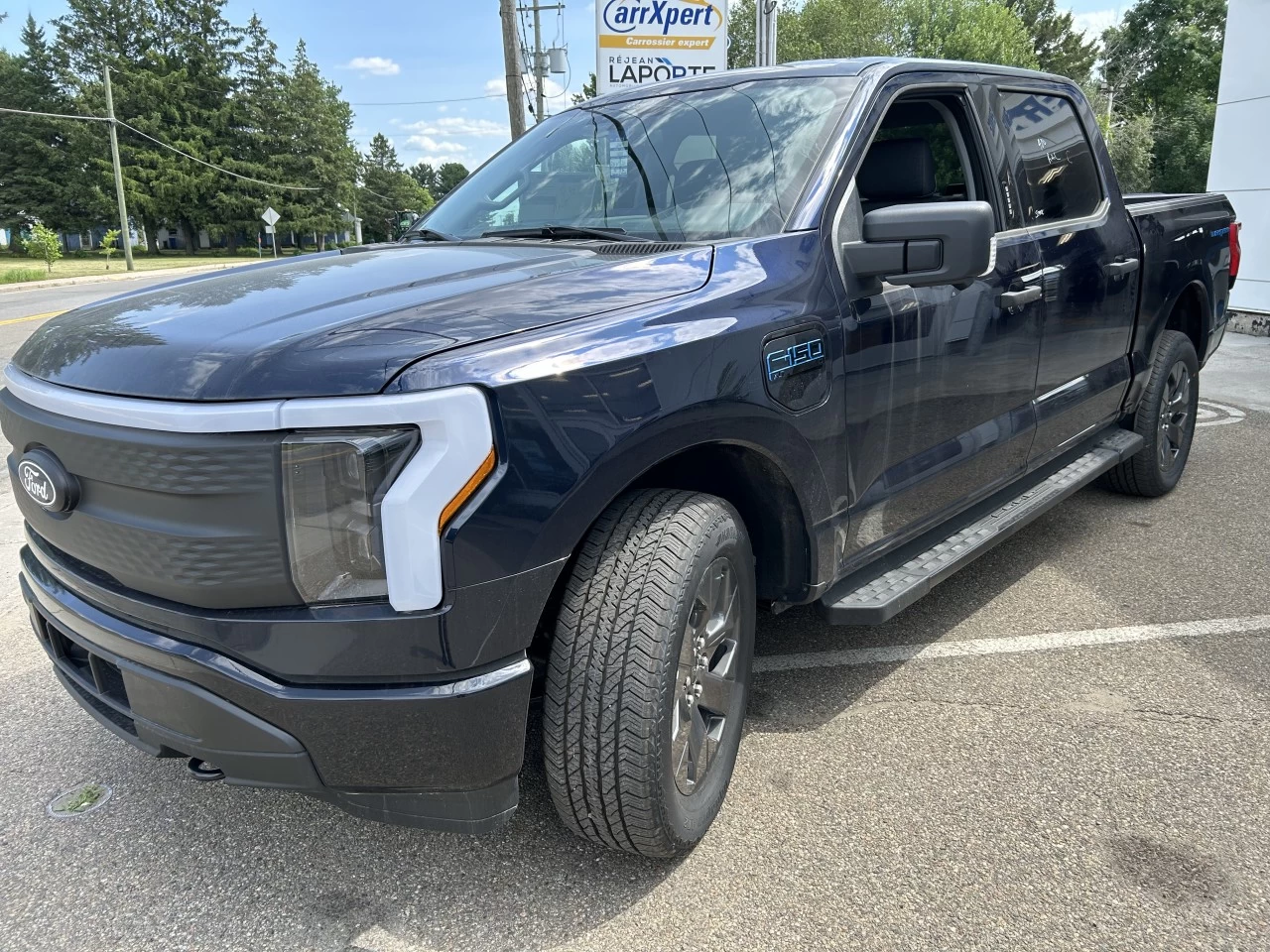 2024 Ford F-150 Lightning XLT Main Image