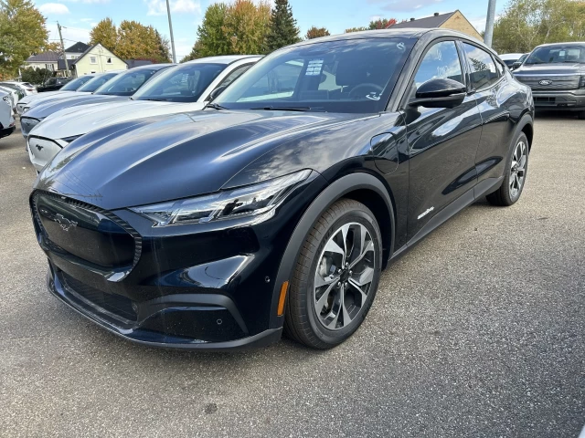 Ford Mustang Mach-E Select AWD 2024