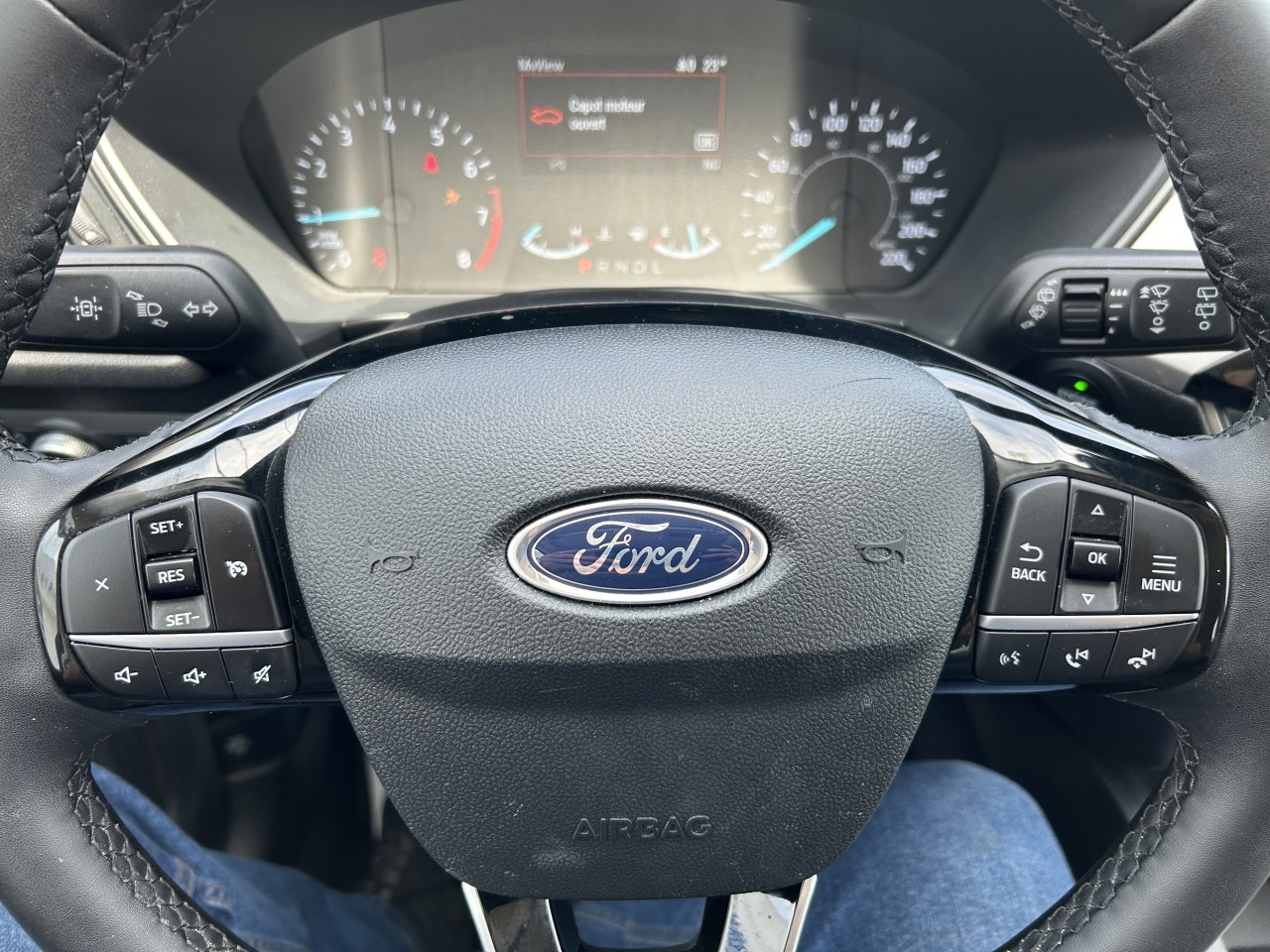 2022 Ford Escape SE AWD Main Image
