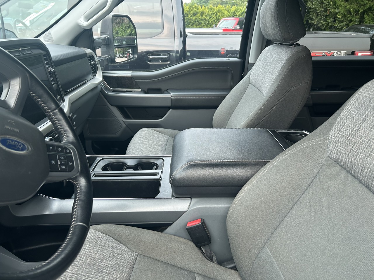 2021 Ford F-150 XLT Main Image