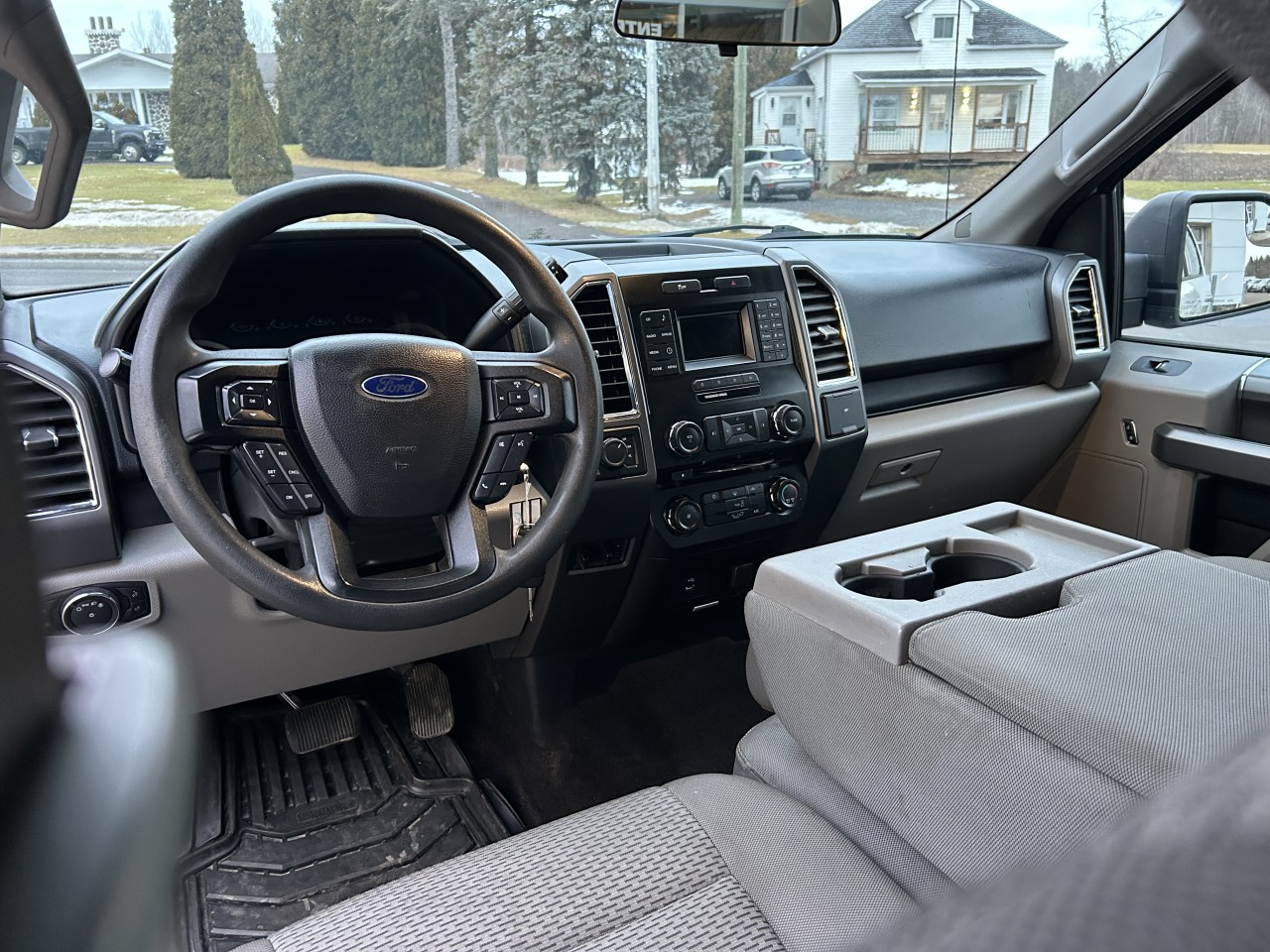 2016 Ford F-150 XLT Main Image