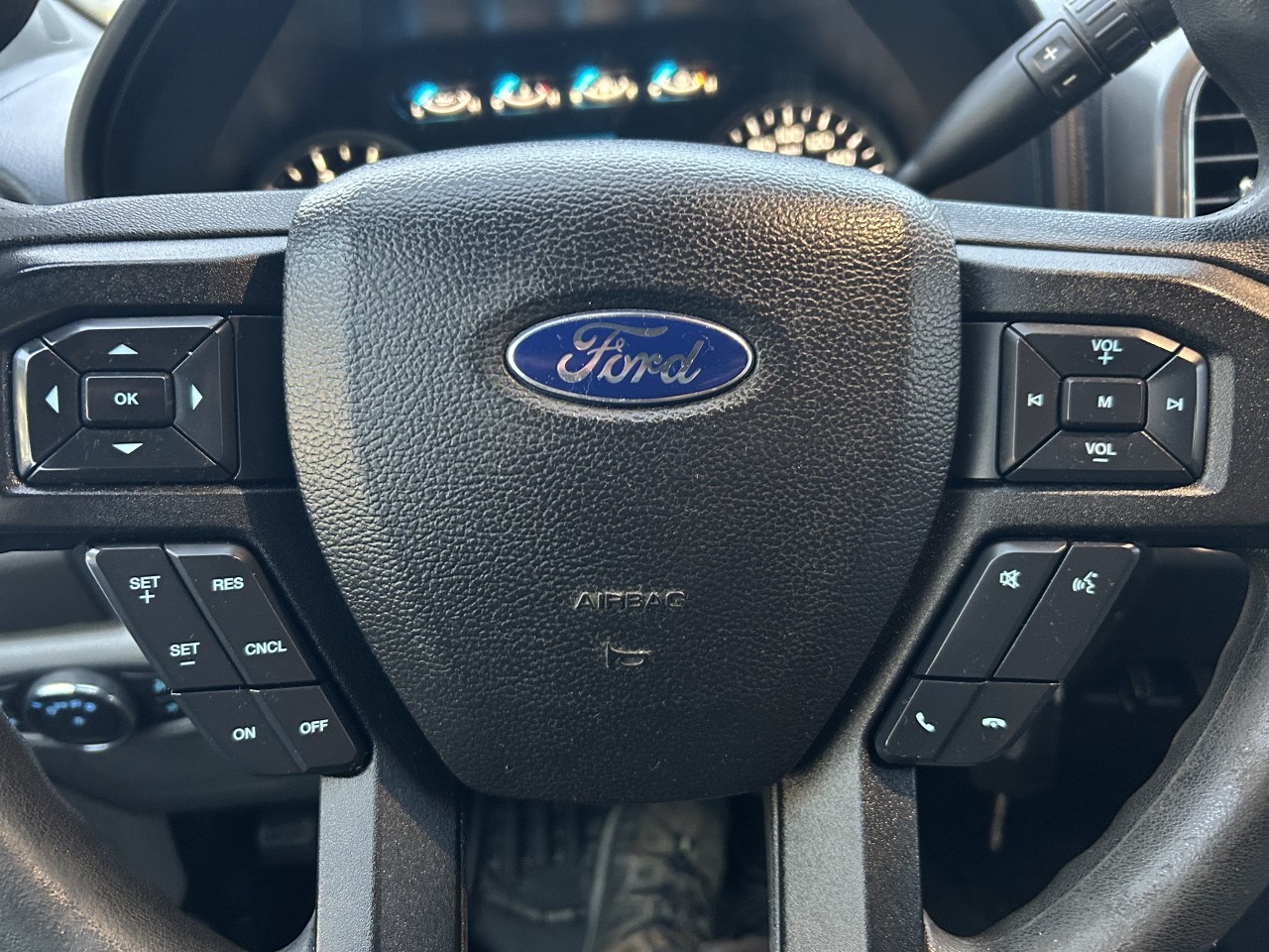 2016 Ford F-150 XLT Main Image