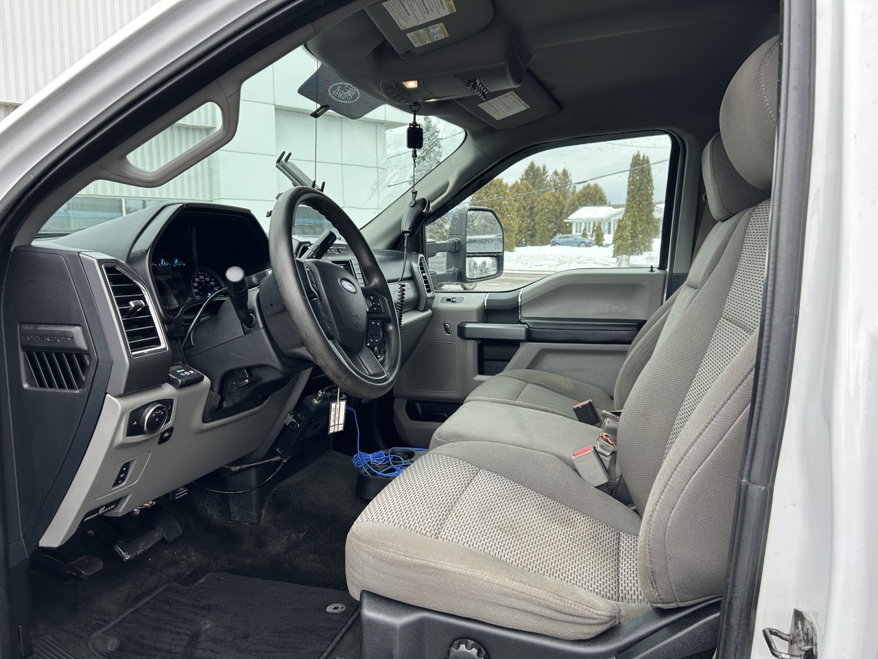 2017 Ford Super Duty F-550 DRW XLT Main Image